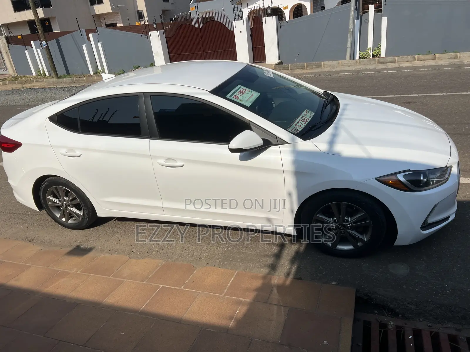 Hyundai Elantra Value Edition Sedan FWD (2.0L 4cyl 6A) 2017 White