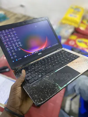 Laptop Dell Latitude 12 7250 4GB Intel Core i7 SSD 256GB