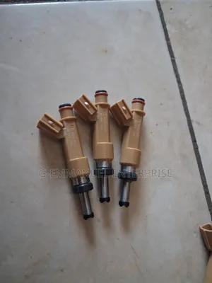 Toyota Matrix 2009-13 Fuel Injectors 4Set. Original