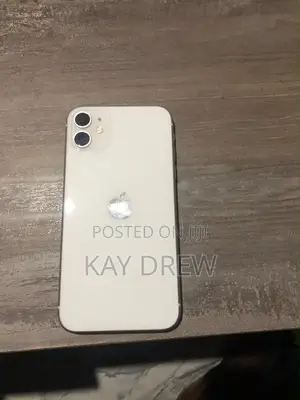 Apple iPhone 11 64 GB White