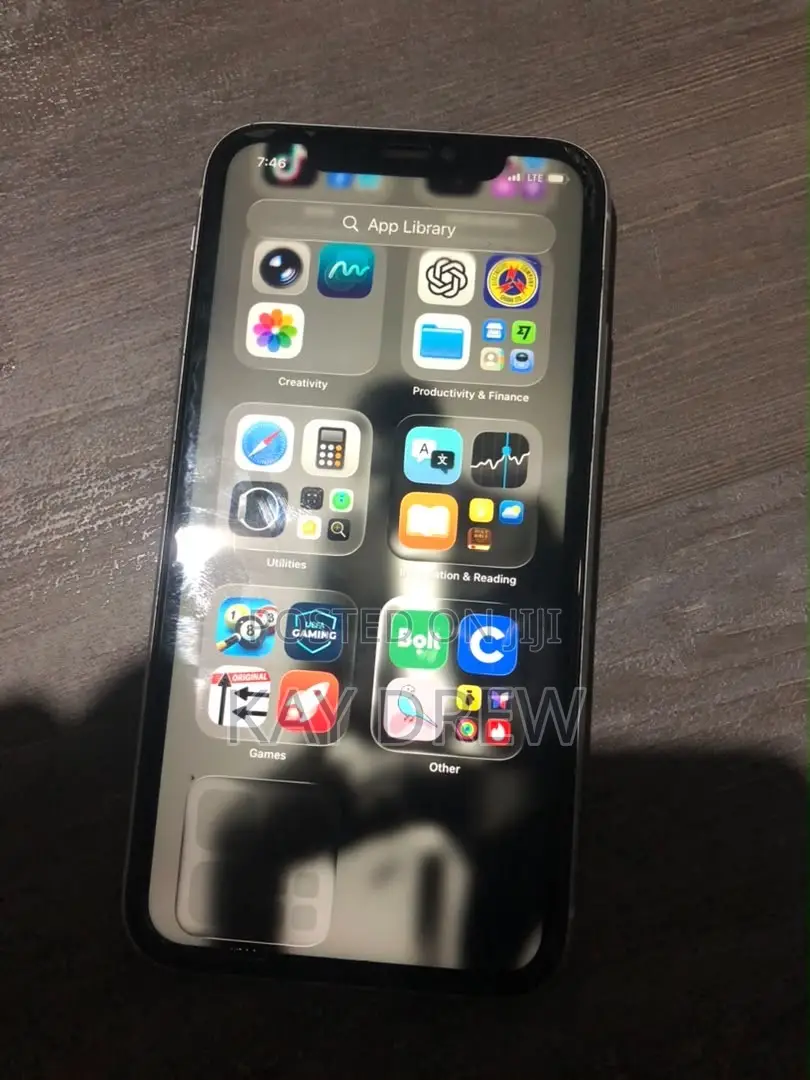 Apple iPhone 11 64 GB White