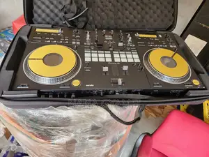 DJs Equipment
