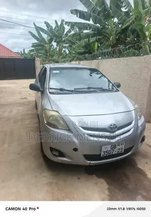 Toyota Yaris 2008 Gray
