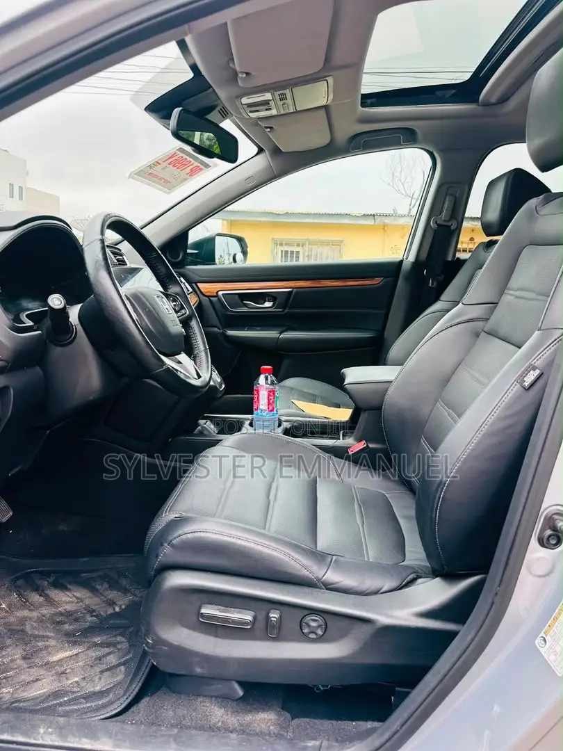Honda CR-V Touring AWD 2018 Silver