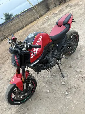 Ducati Multistrada V2 2022 Red