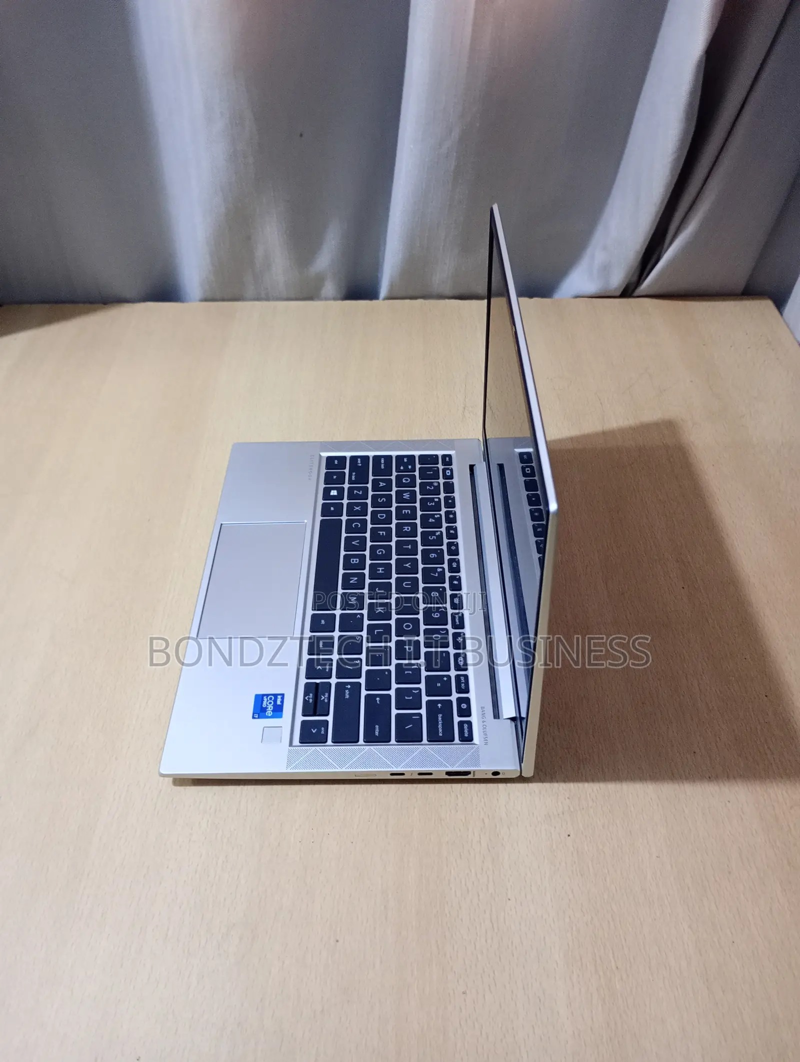 Laptop HP EliteBook 830 G8 16GB Intel Core i7 SSD 512GB