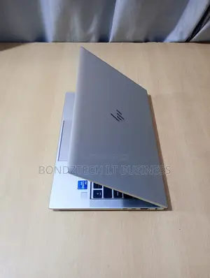 Laptop HP EliteBook 830 G8 16GB Intel Core i7 SSD 512GB