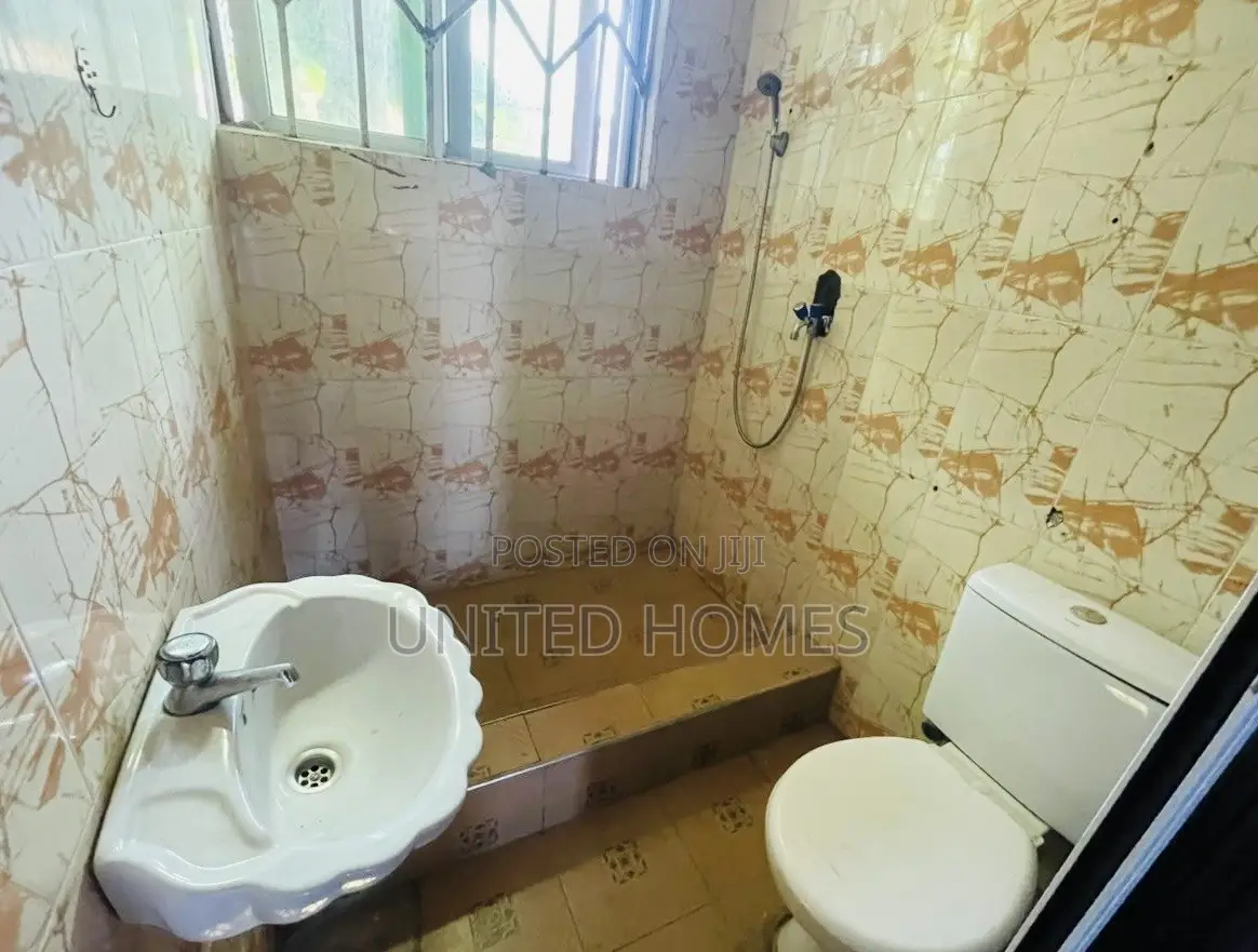 1bdrm Apartment in Banana Inn for rent