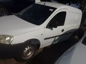 Opel Combo 1.4i 2011 Gray