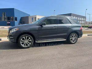 Mercedes-Benz GLE-Class 2016 Blue