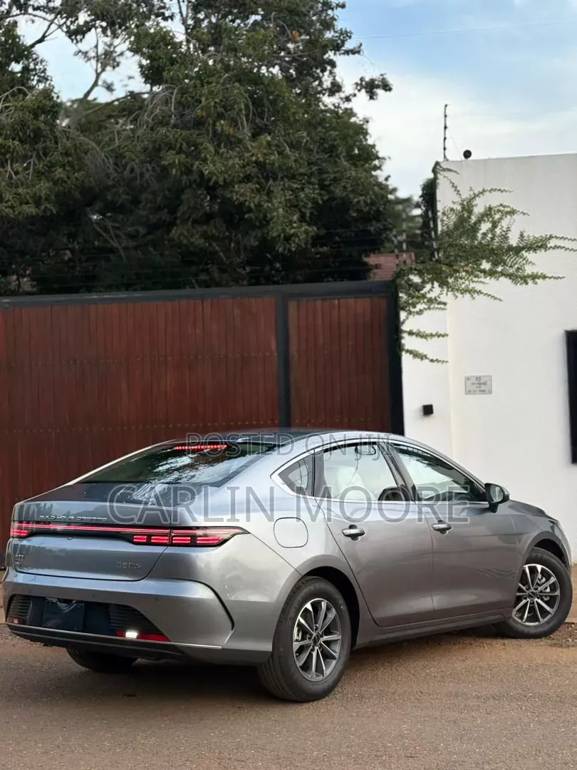 New BYD Destroyer 05 DM-i 1.5 Hybrid FWD 2025 Silver