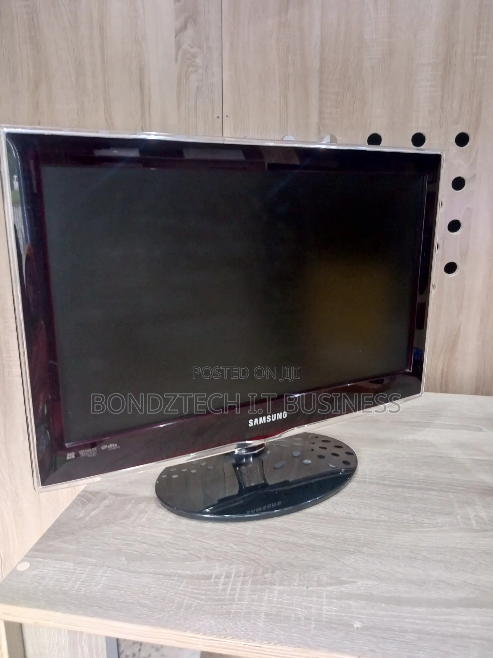 22inch TV for Sale