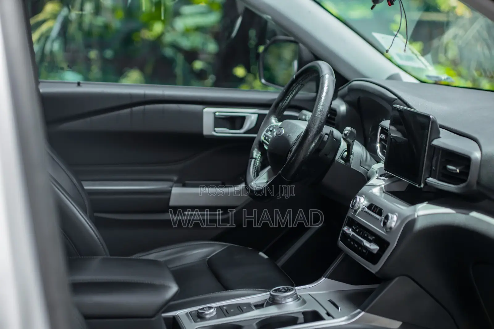 Ford Explorer XLT 2021 White