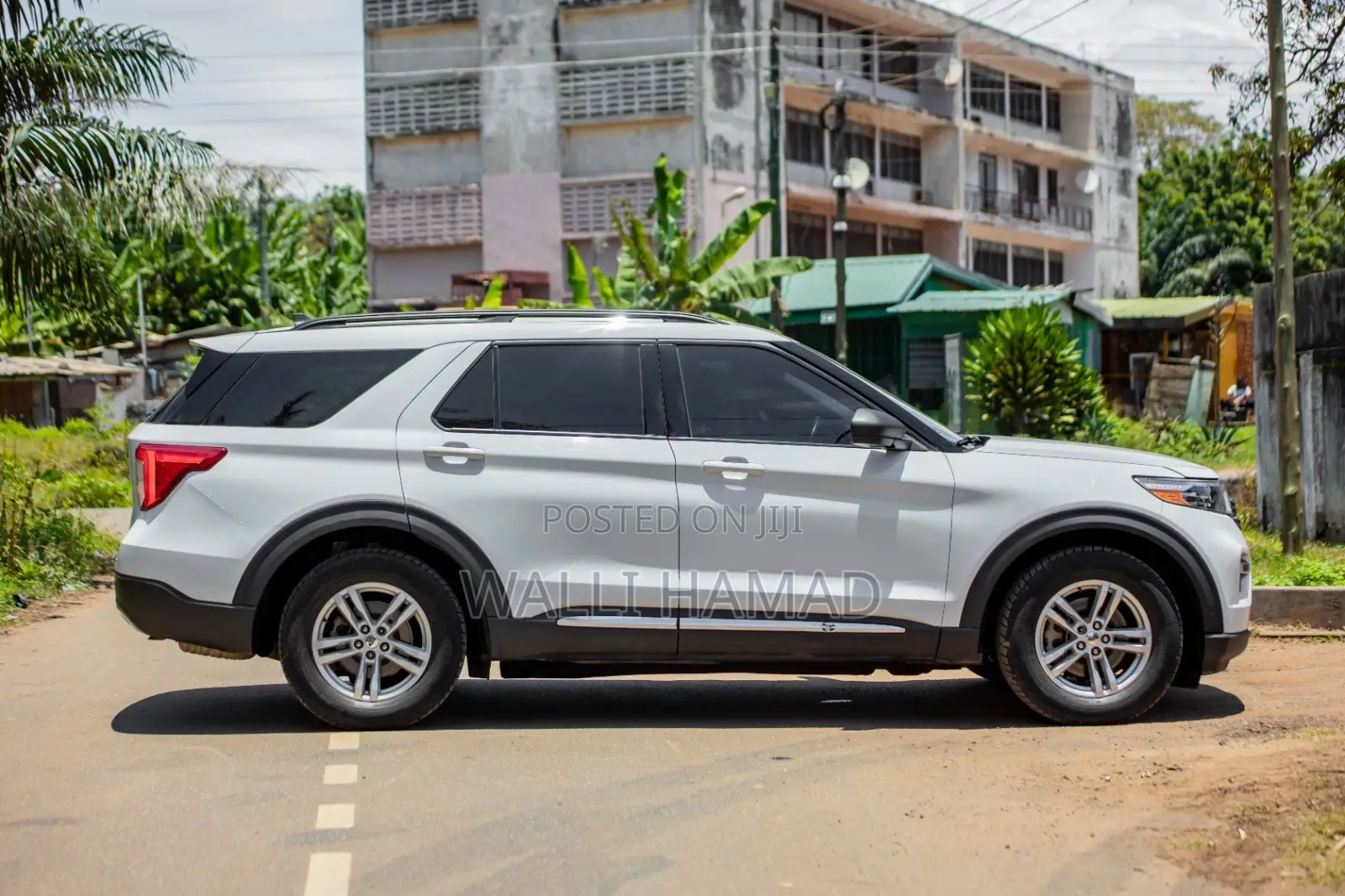 Ford Explorer XLT 2021 White