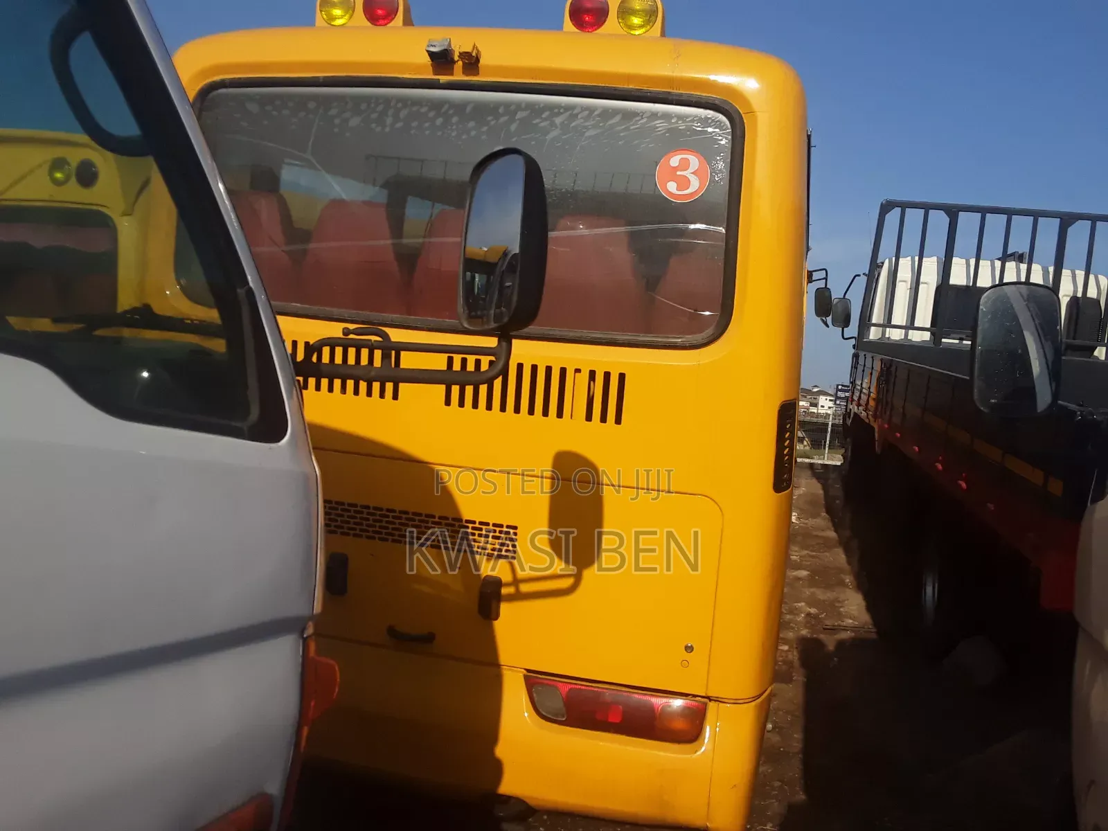 Hyundai Aero Town 2015 Yellow