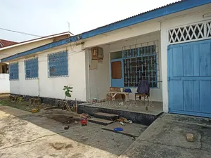 7bdrm House in Community 10 Tema, Sakumono for sale