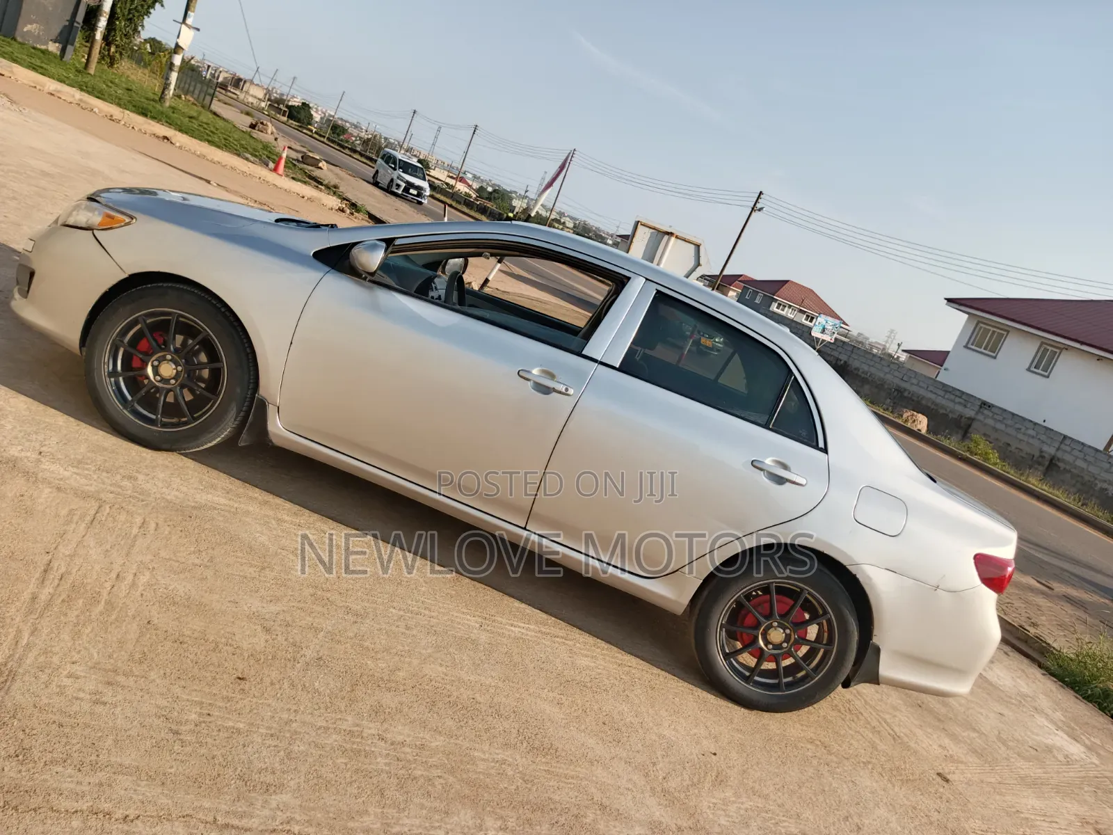 Toyota Corolla LE 4dr Sedan (1.8L 4cyl 4A) 2011 Silver