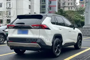 Toyota RAV4 2020 White