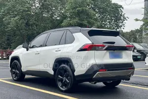 Toyota RAV4 2020 White