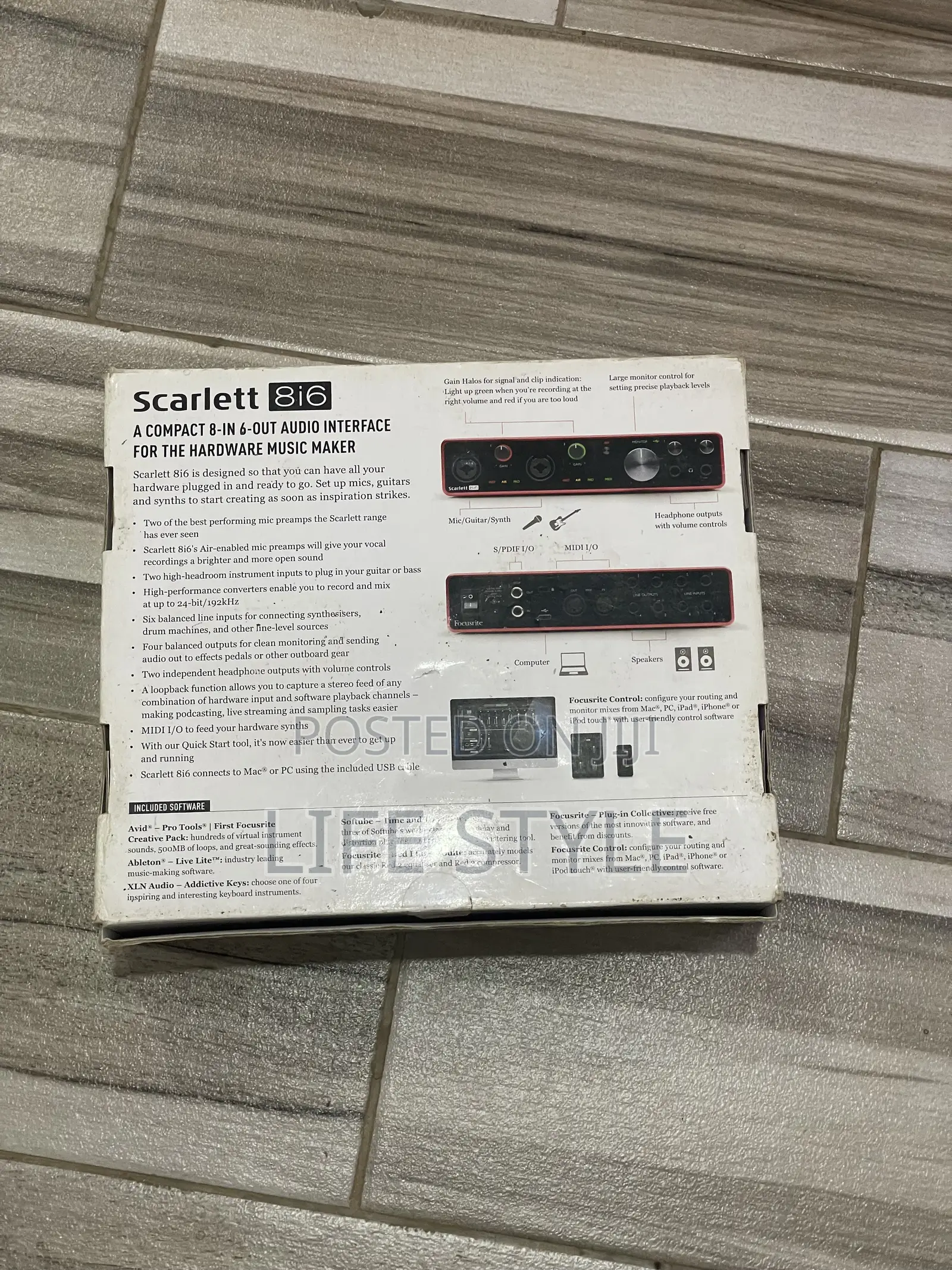 SCARLETT 8i6