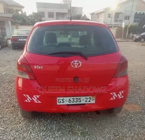 Toyota Vitz 2010 Red
