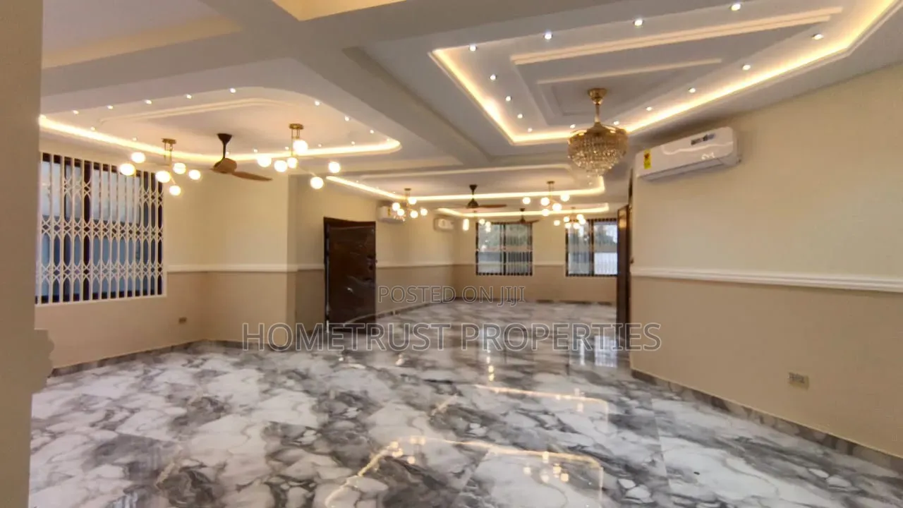 6bdrm Duplex in Tseaddo for rent