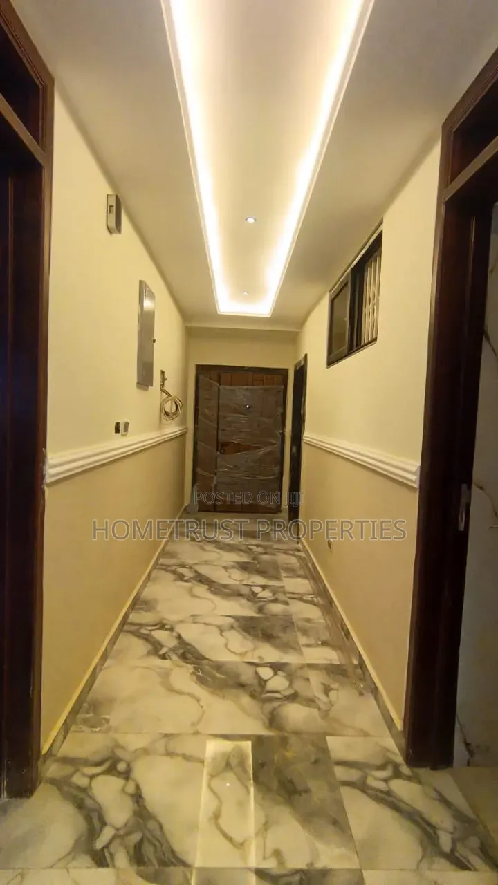 6bdrm Duplex in Tseaddo for rent
