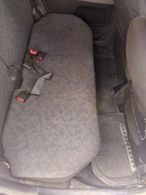 Toyota Vitz 2010 Silver