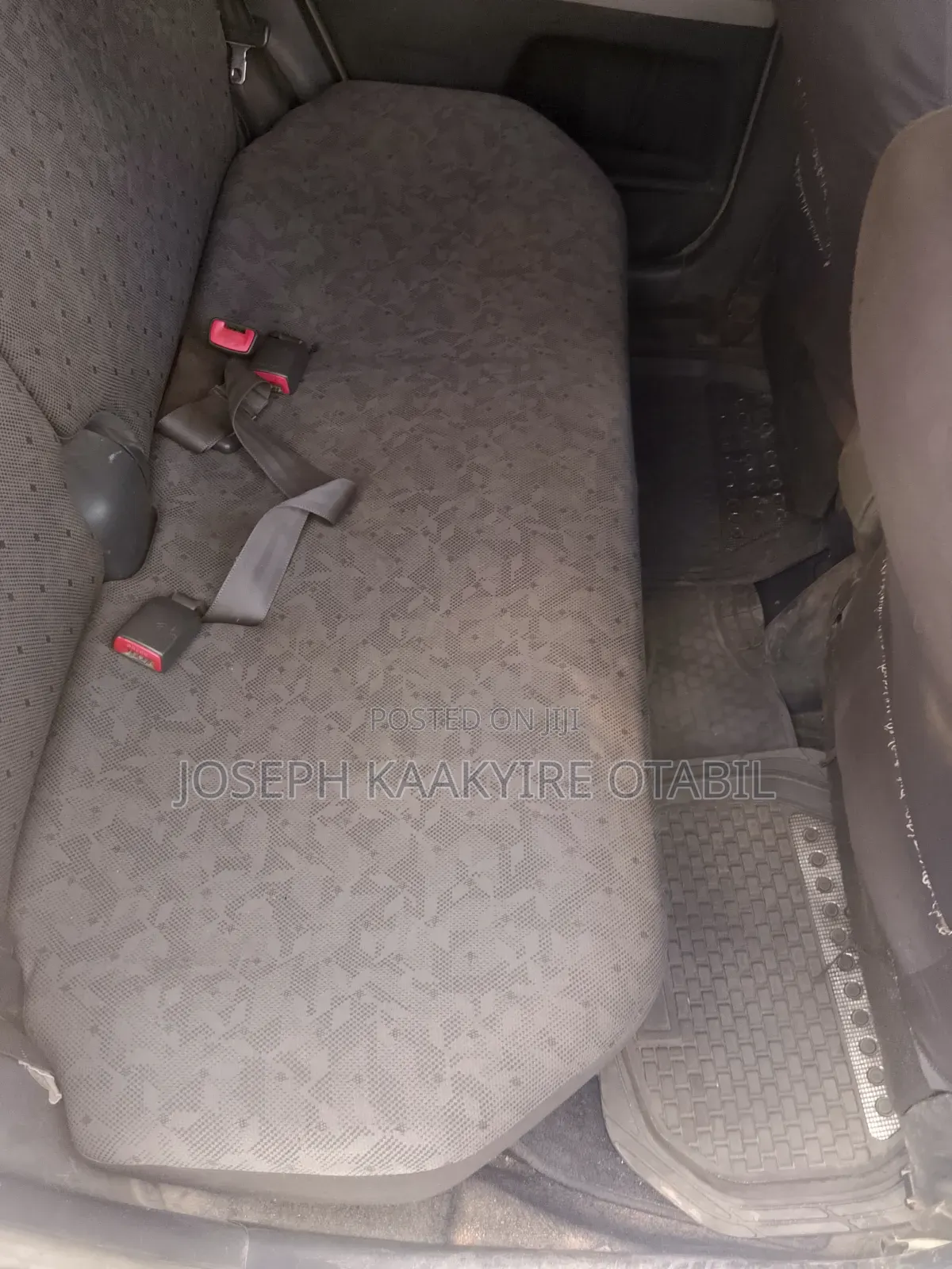 Toyota Vitz 2010 Silver