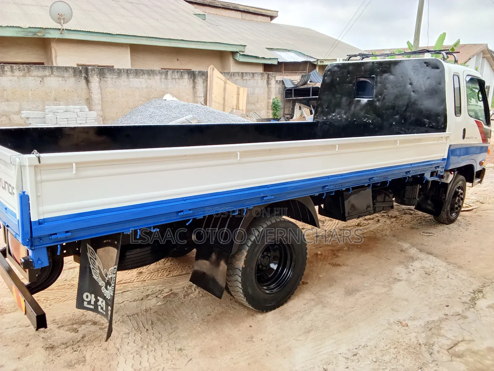 Hyundai Truck 2007 White