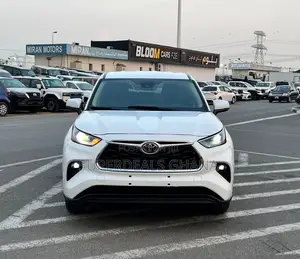 Toyota Highlander 2023 White