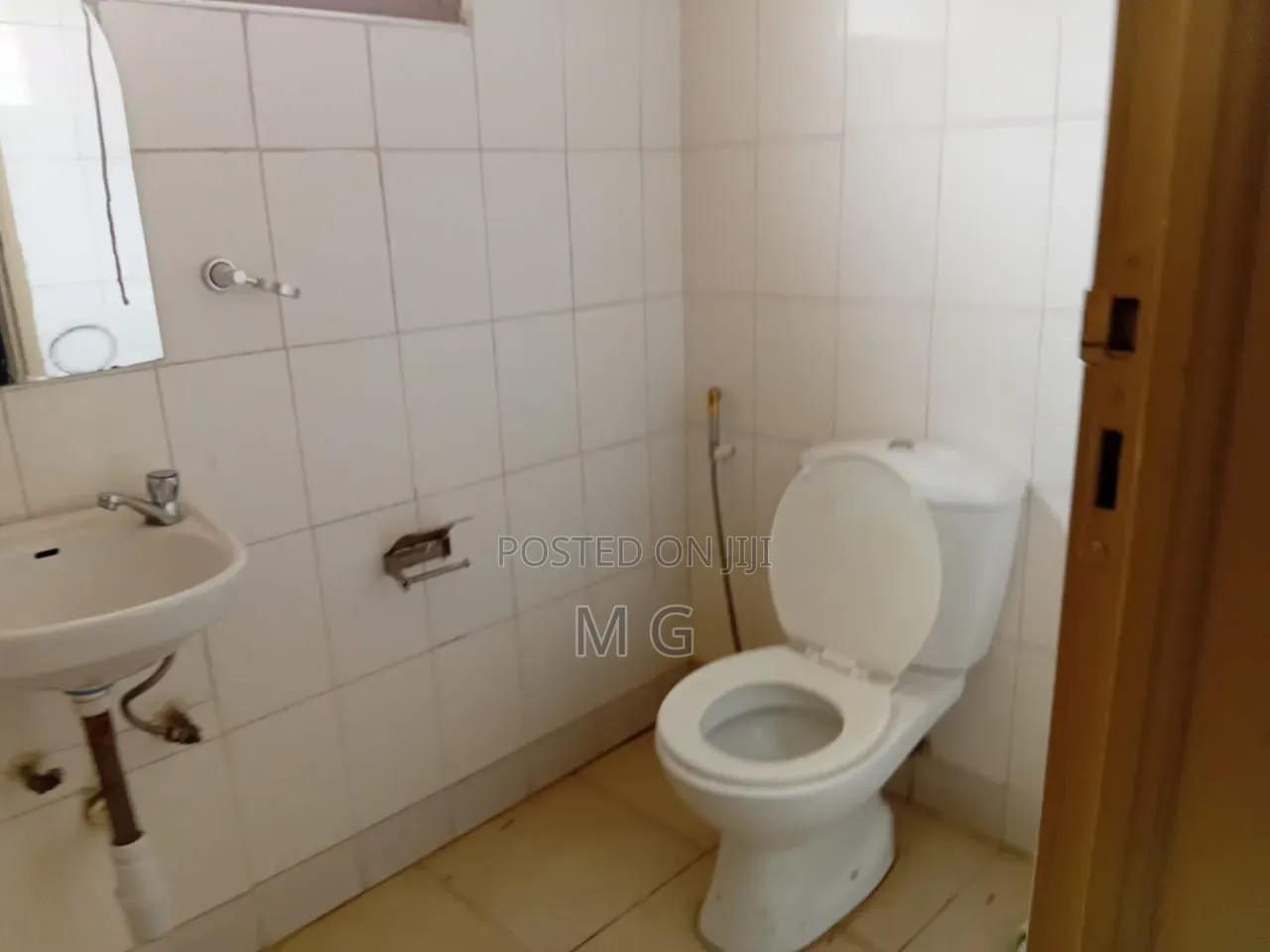 Furnished 3bdrm House in Devtraco, Tema, Community 25 for rent