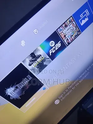 PS4 Slim 2 Controllers.4games (2 CDs N 2 Acc)