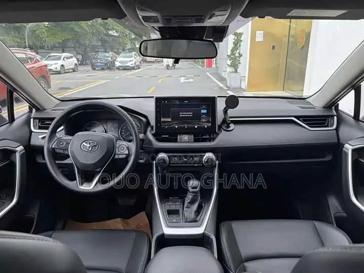 Toyota Frontlander 2022 Gray