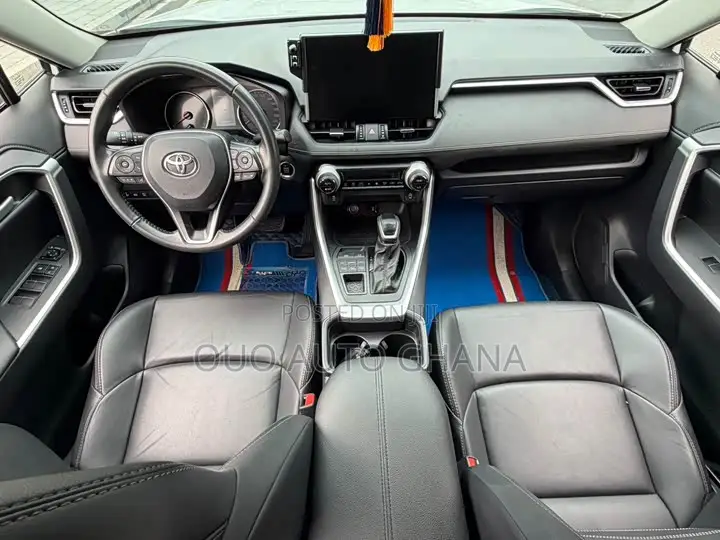 Toyota Frontlander 2022 White