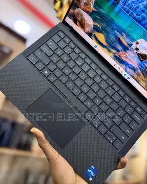 Laptop Dell Precision 5470 32GB Intel Core i7 SSD 512GB