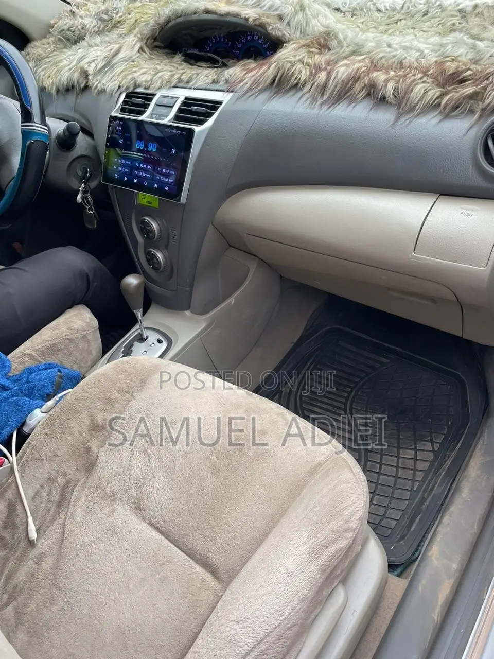 Toyota Belta 2012 Silver