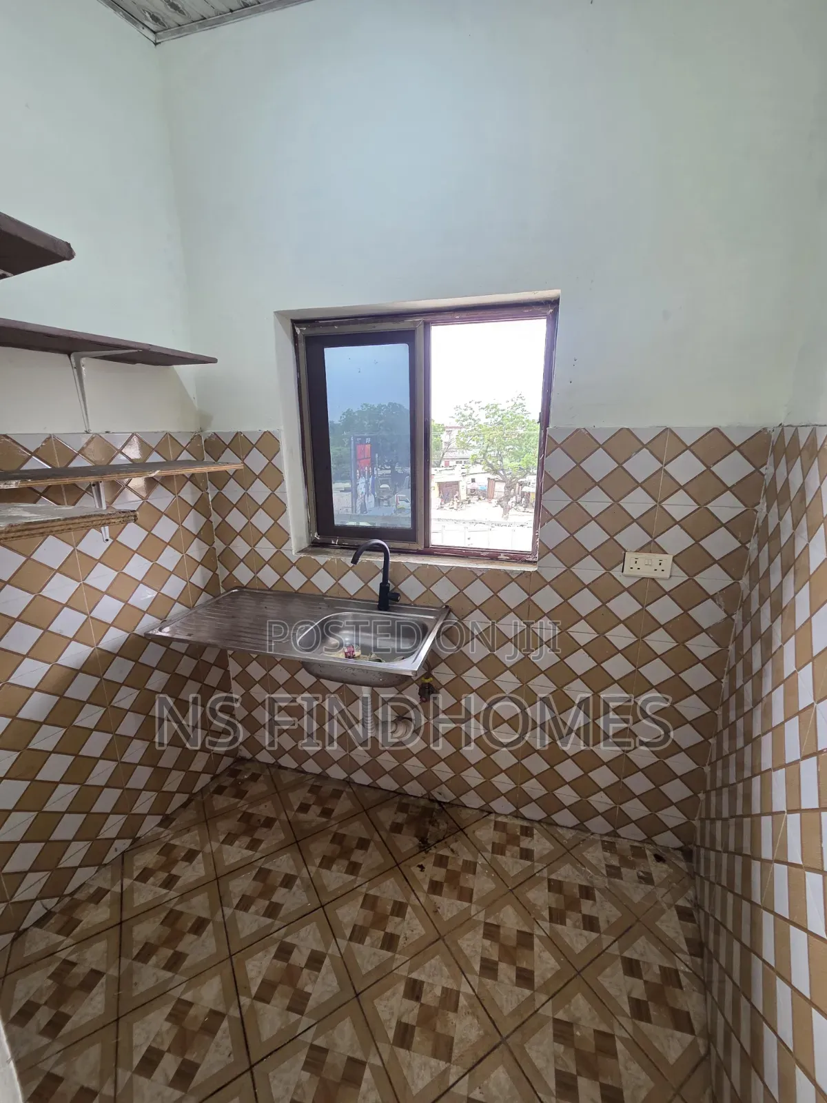1bdrm Apartment in Achimota Mall for rent