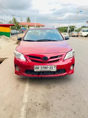 Toyota Corolla 2013 Red