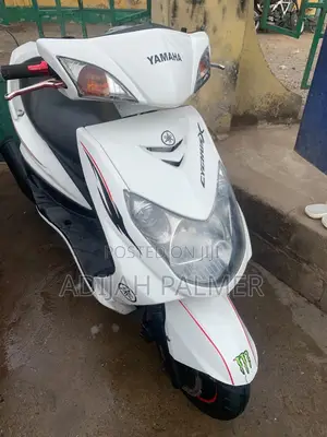 Yamaha NMAX 125 2022 White