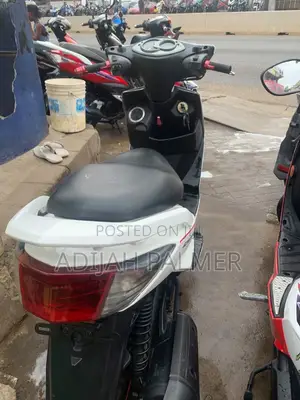 Yamaha NMAX 125 2022 White