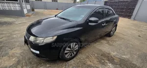 Kia Cerato 2012 Black