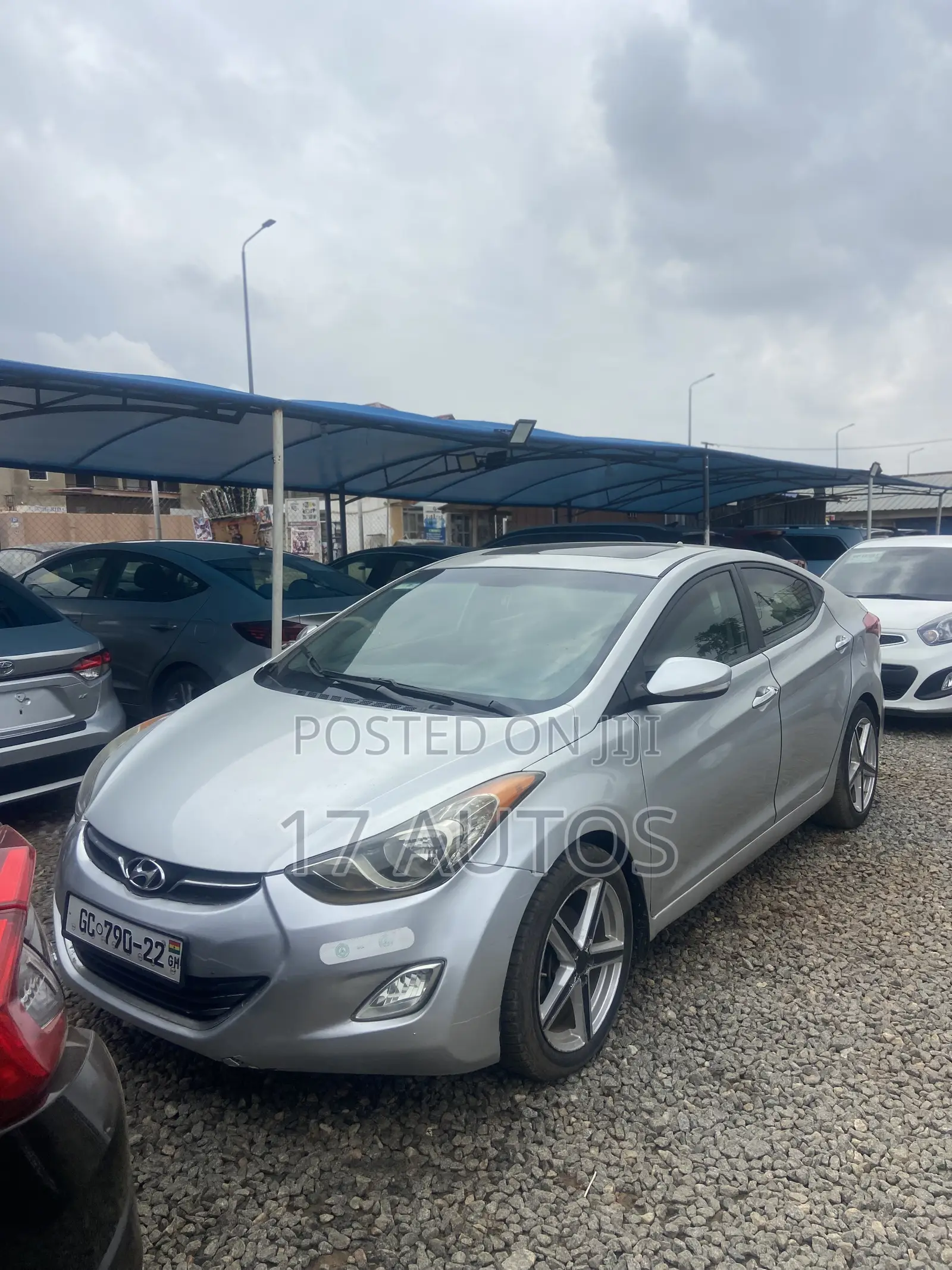 Hyundai Elantra Limited Sedan FWD (1.8L 4cyl 6A) 2013 Silver