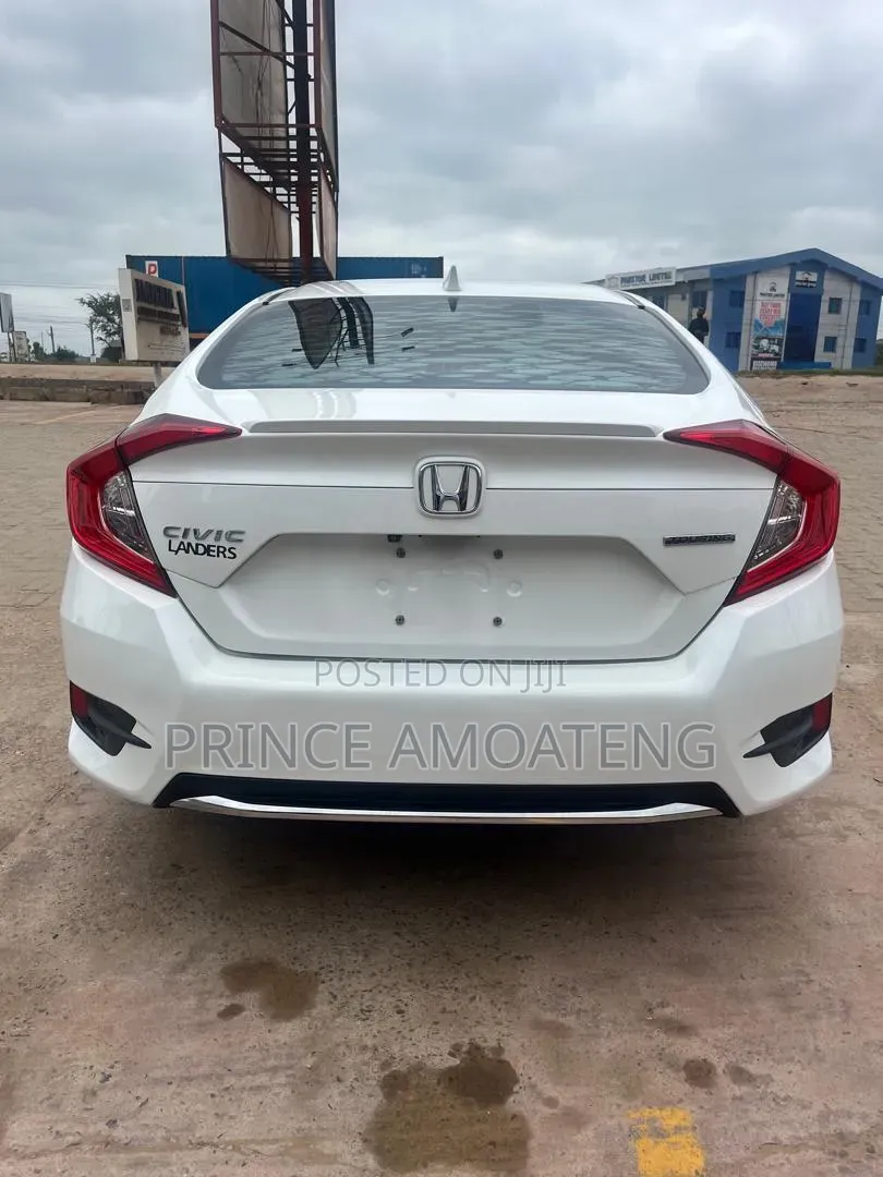 Honda Civic Touring 4dr Sedan (1.5L 4cyl) 2017 White