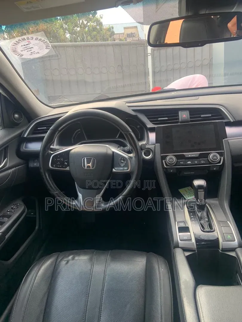 Honda Civic Touring 4dr Sedan (1.5L 4cyl) 2017 White