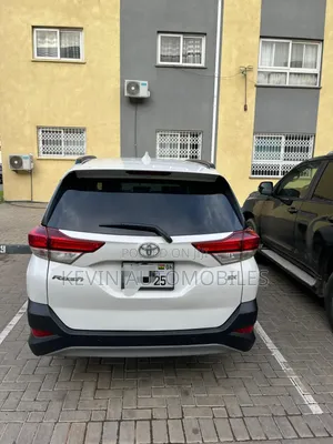 Toyota Rush 2019 White