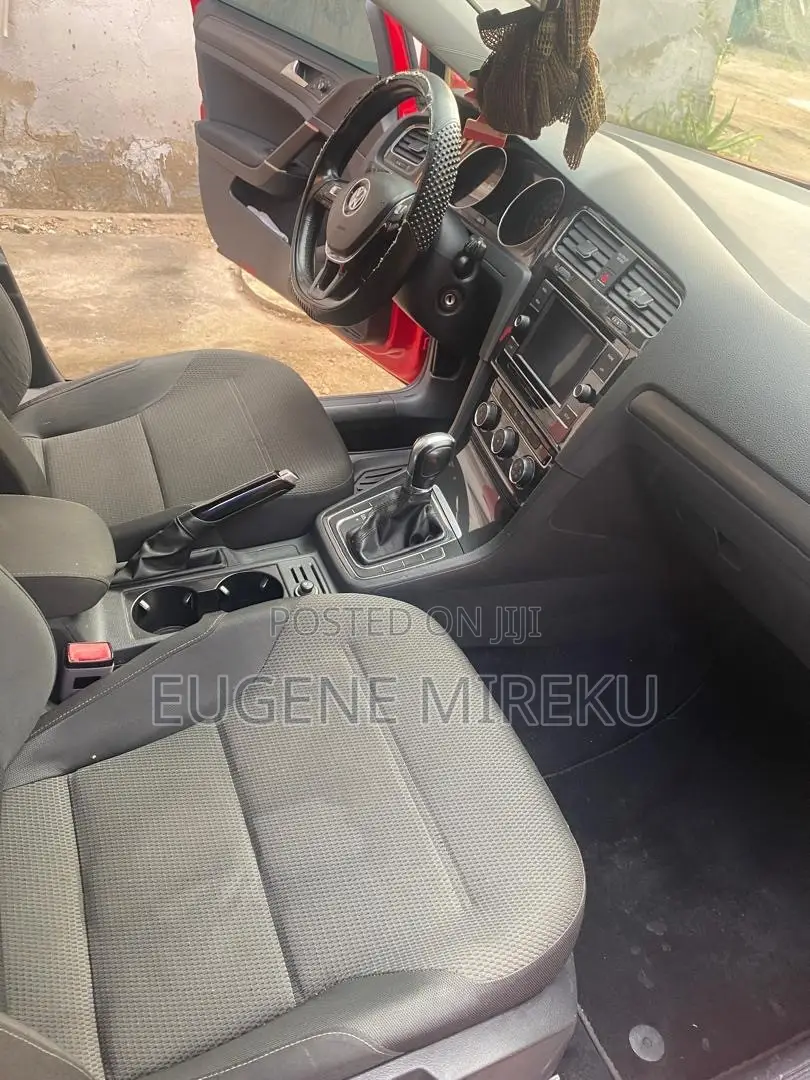 Volkswagen Golf 2016 Red
