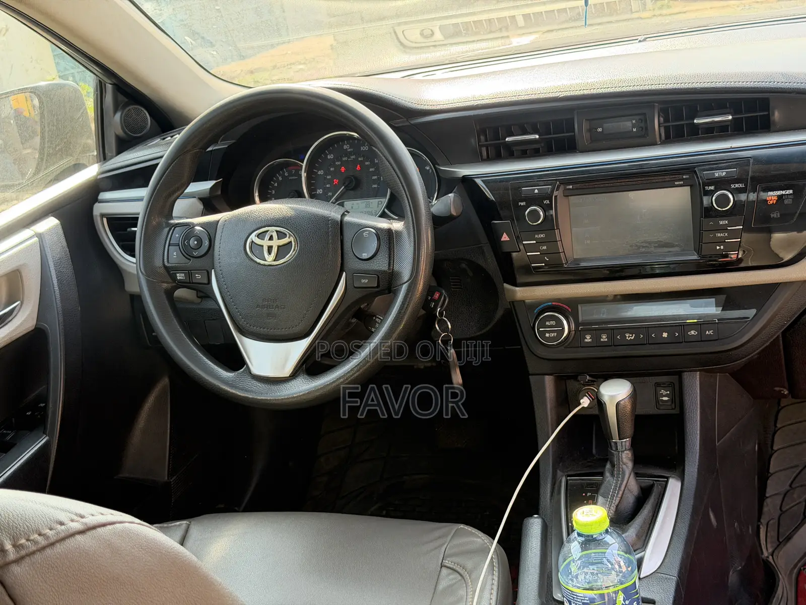 Toyota Corolla LE 4dr Sedan (1.8L 4cyl CVT) 2016 Gray