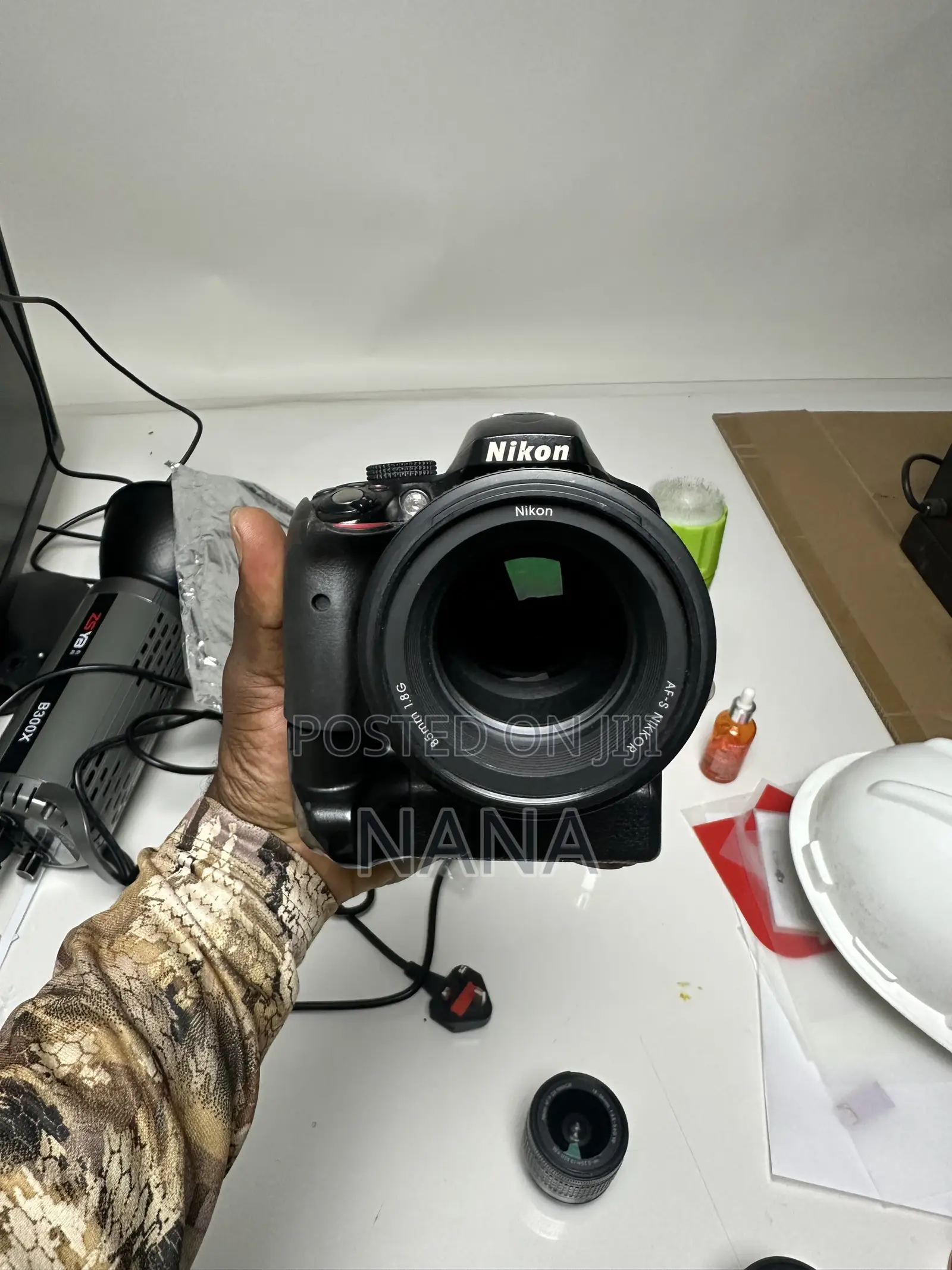 Nikon D3300 Plus 85mm,50mm 18-55mm Lenses