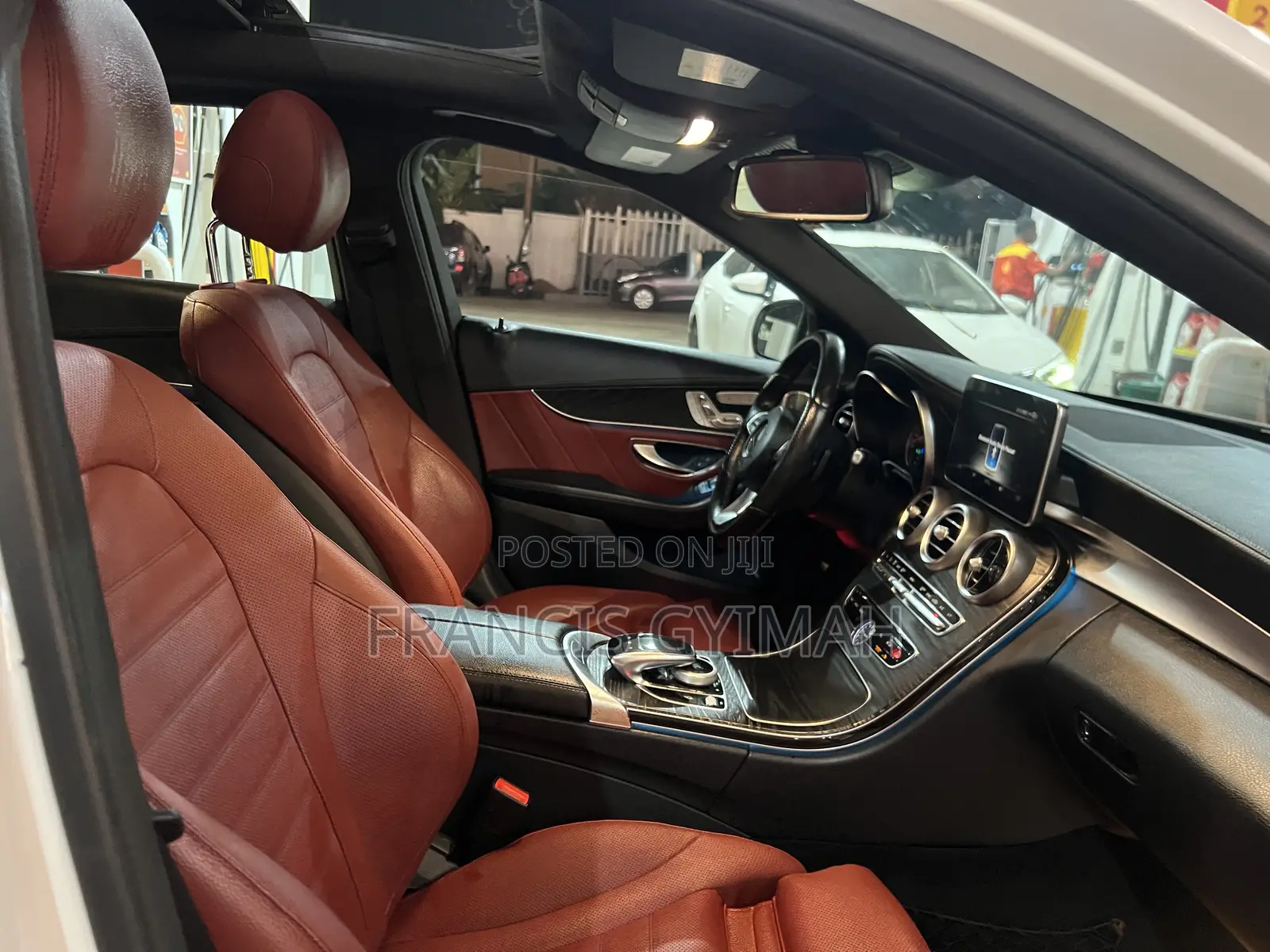 Mercedes-Benz C300 Luxury 4matic Sedan AWD (2.0L 4cyl 7A) 2017 White